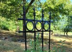 Yard/Garden Trellis: with Rings and Sub-Pickets